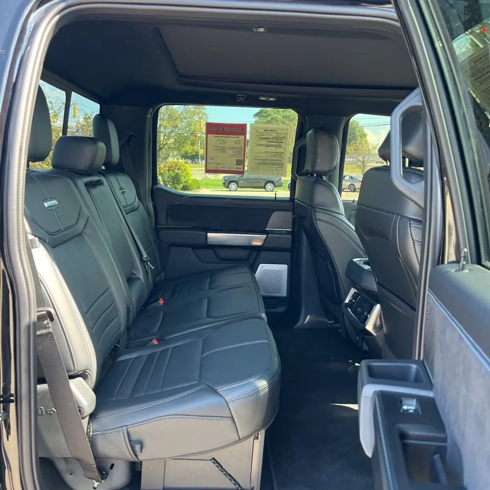 2025 Ford F-350 Super Duty Platinum
