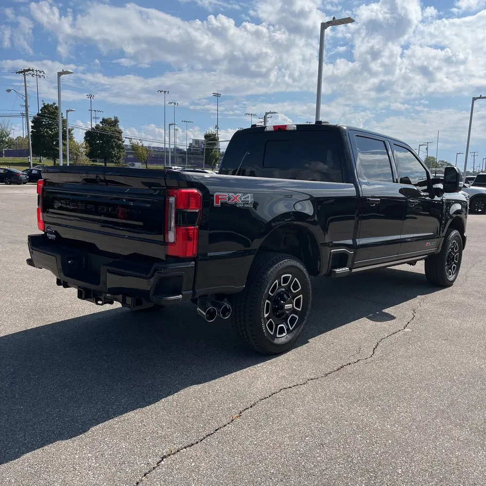 2025 Ford F-350 Super Duty Platinum