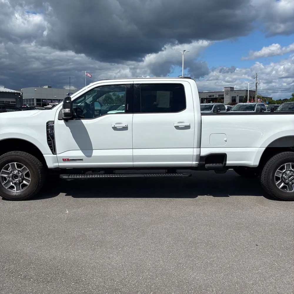 2024 Ford F350 S/D Lariat