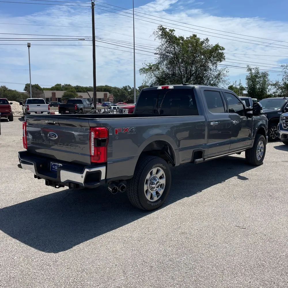 2024 Ford F-350 Super Duty Lariat