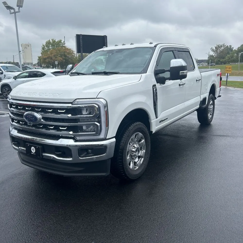 2025 Ford F-350 Super Duty Lariat