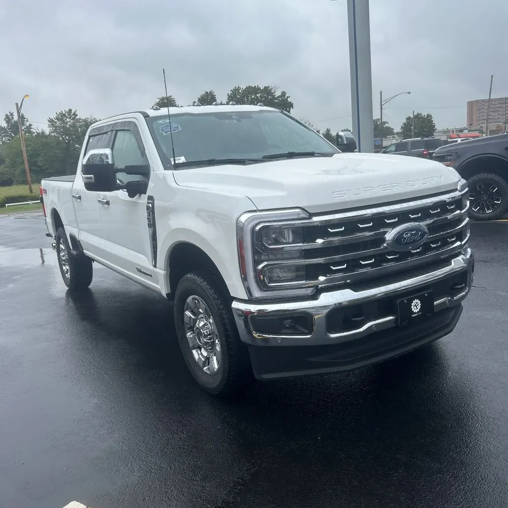 2025 Ford F-350 Super Duty Lariat