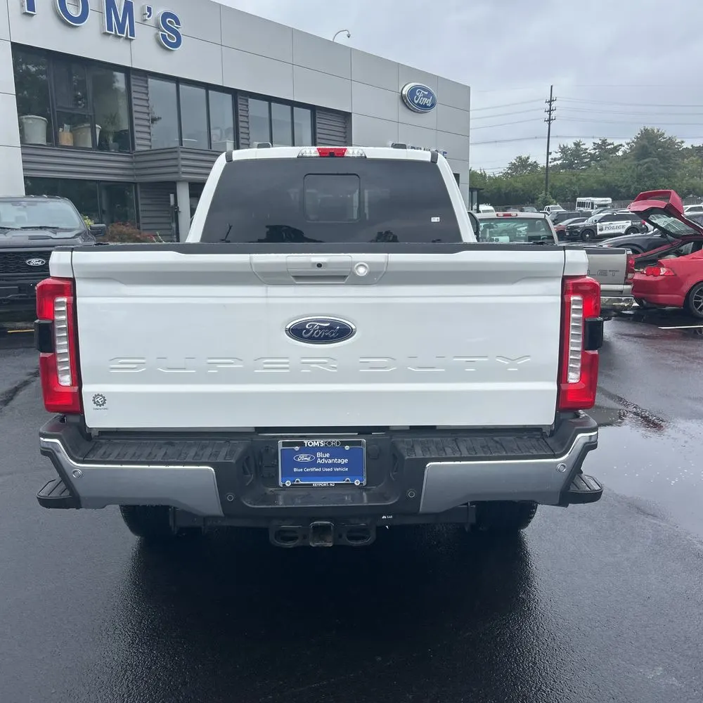2025 Ford F-350 Super Duty Lariat