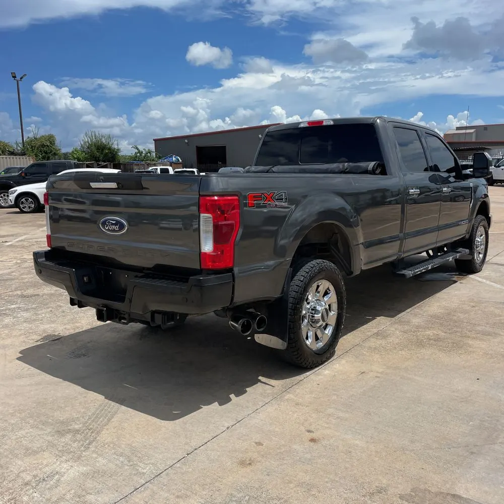 2018 Ford F-350 Super Duty Lariat