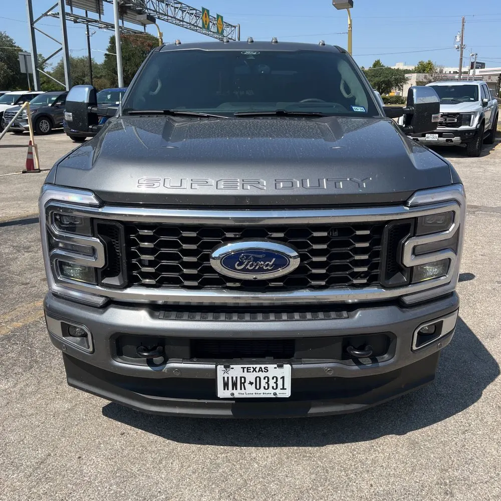 2025 Ford F-350 Super Duty Platinum