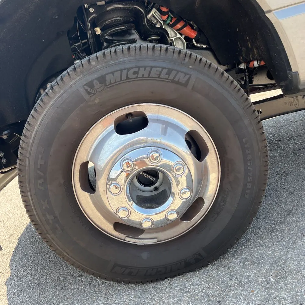 2025 Ford F-350 Super Duty Platinum