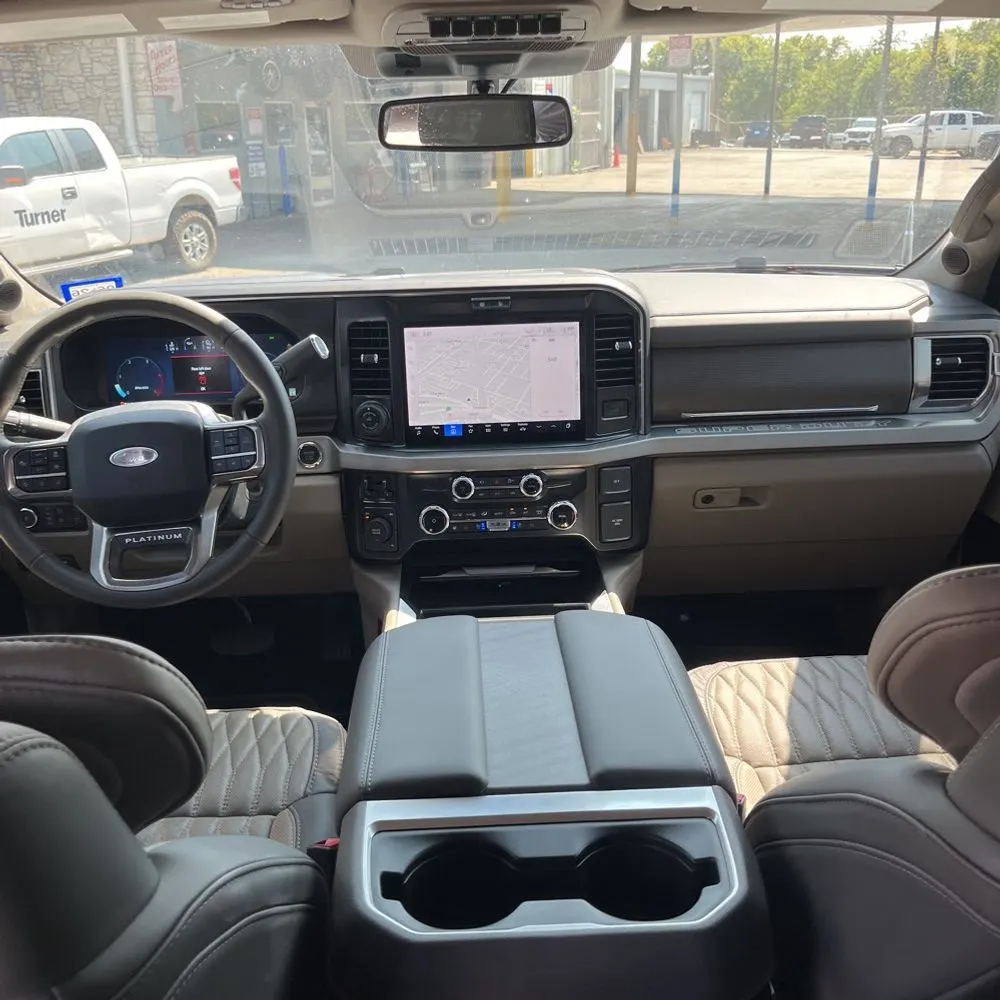 2025 Ford F-350 Super Duty Platinum