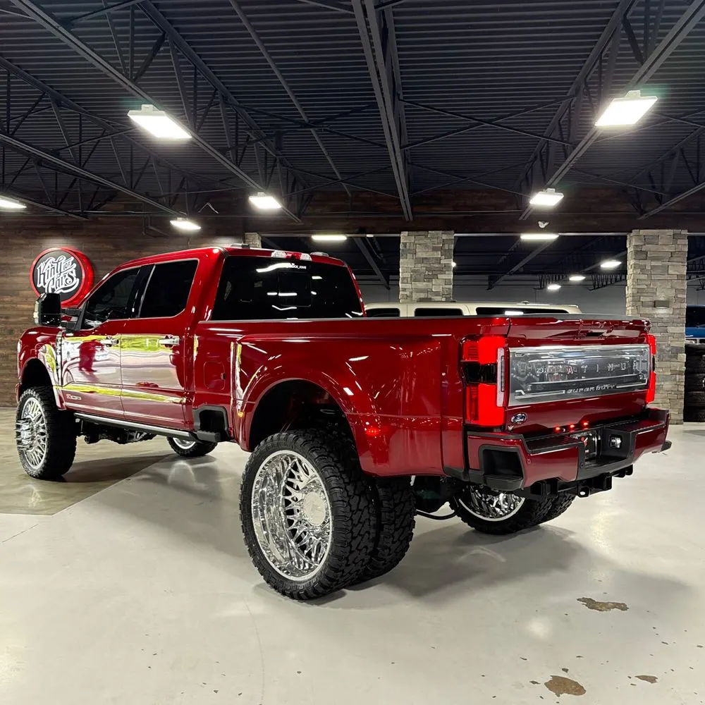 2025 Ford F-350 Super Duty Platinum