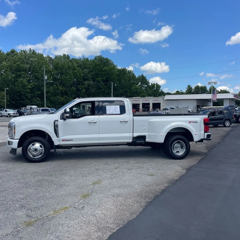 2024 Ford F-350 Super Duty Platinum
