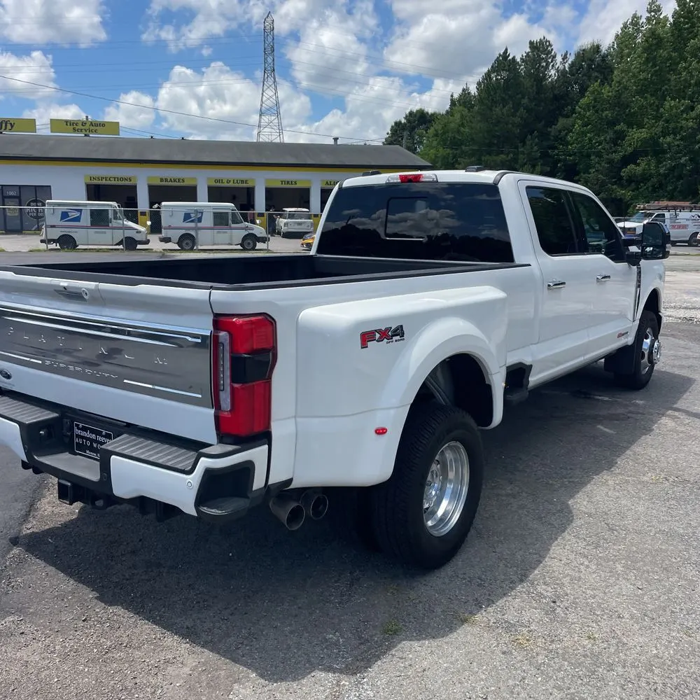 2024 Ford F-350 Super Duty Platinum