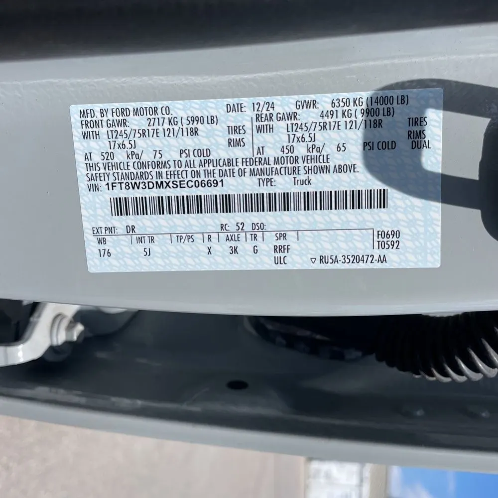2025 Ford F-350 Super Duty Lariat