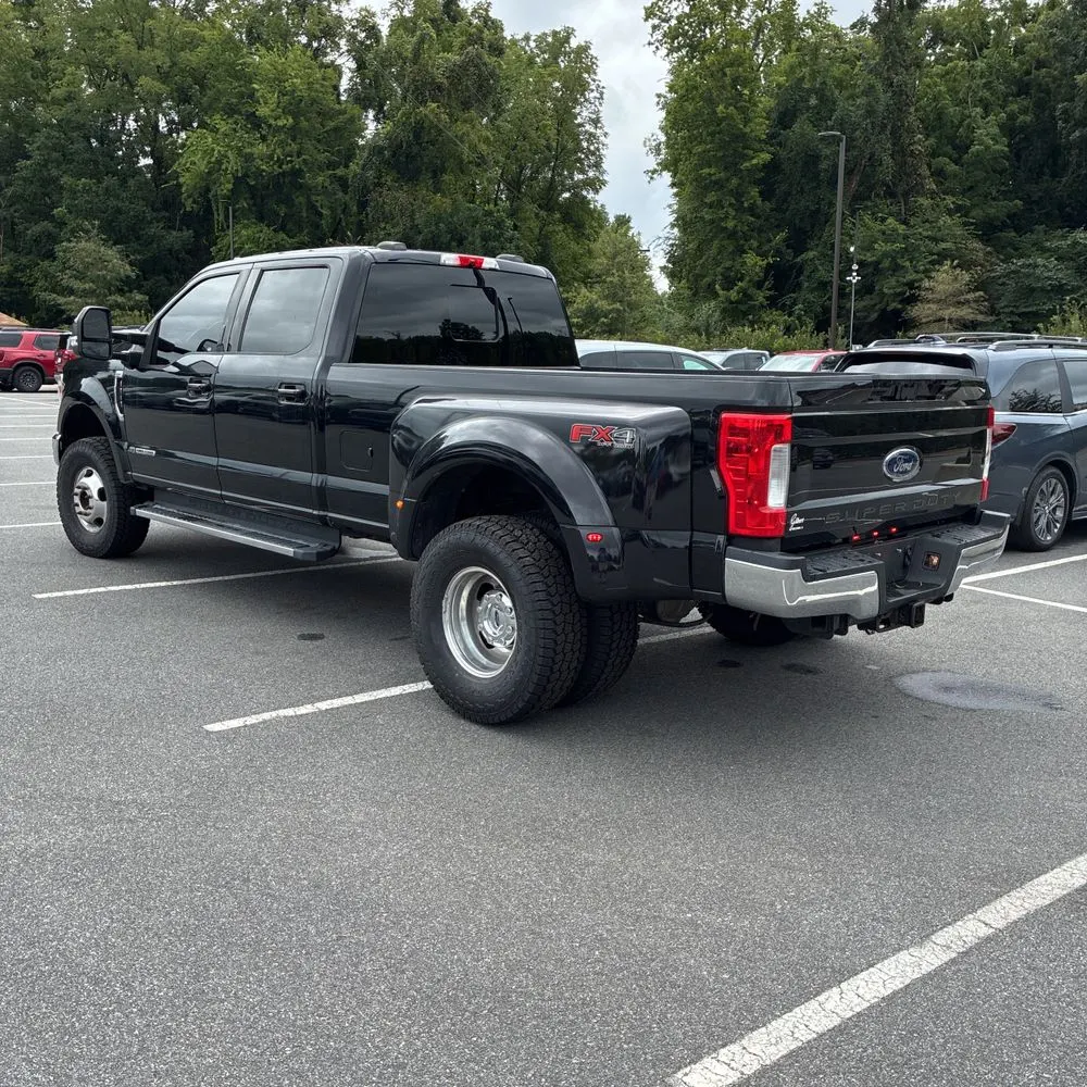 2021 Ford F-350 Super Duty Lariat