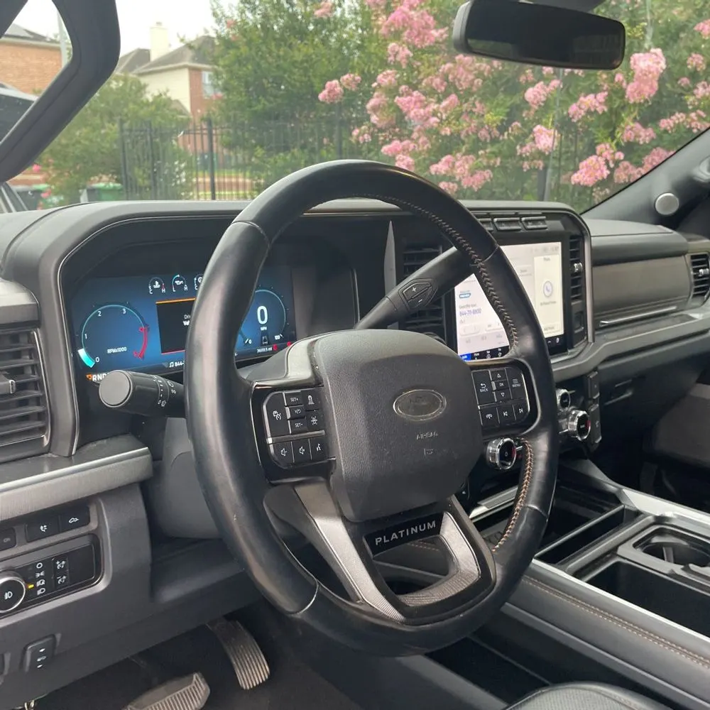 2023 Ford F-350 Super Duty Platinum