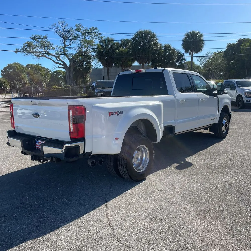 2024 Ford F-350 Super Duty Lariat