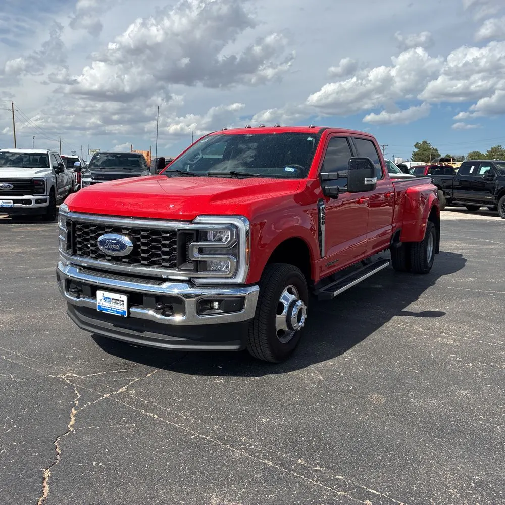 2025 Ford F-350 Super Duty Lariat