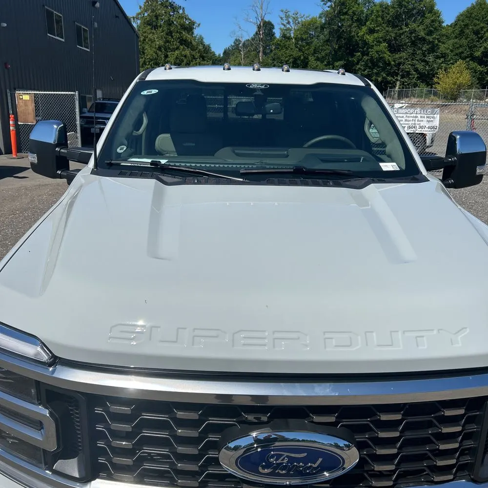 2025 Ford F-450 Super Duty Platinum