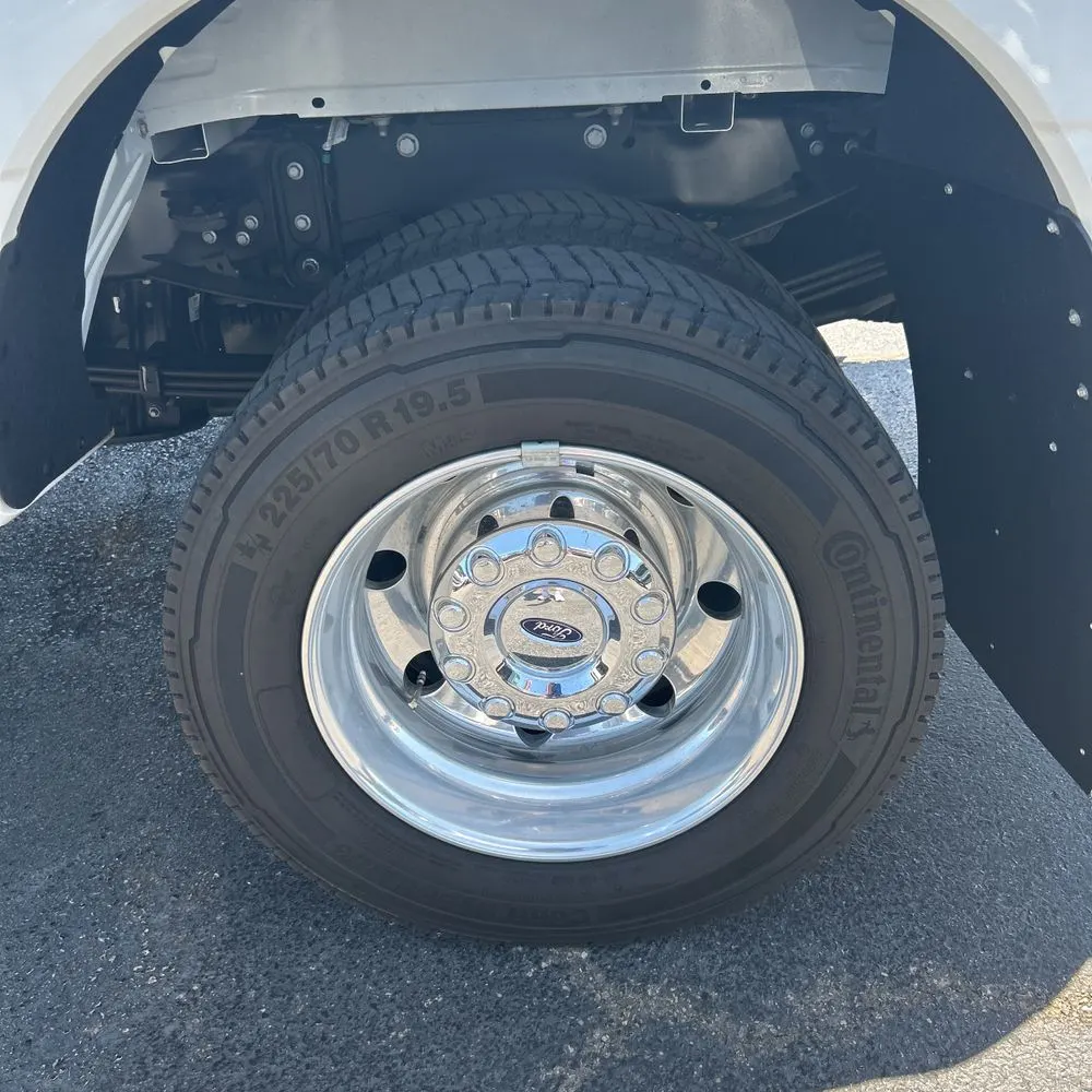 2023 Ford F-450 Super Duty Platinum