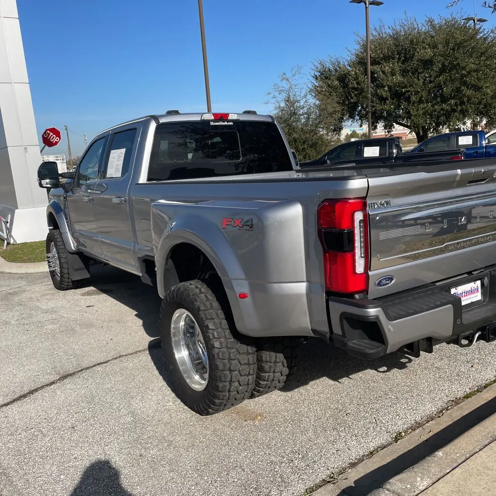 2024 Ford F-450 Super Duty Limited