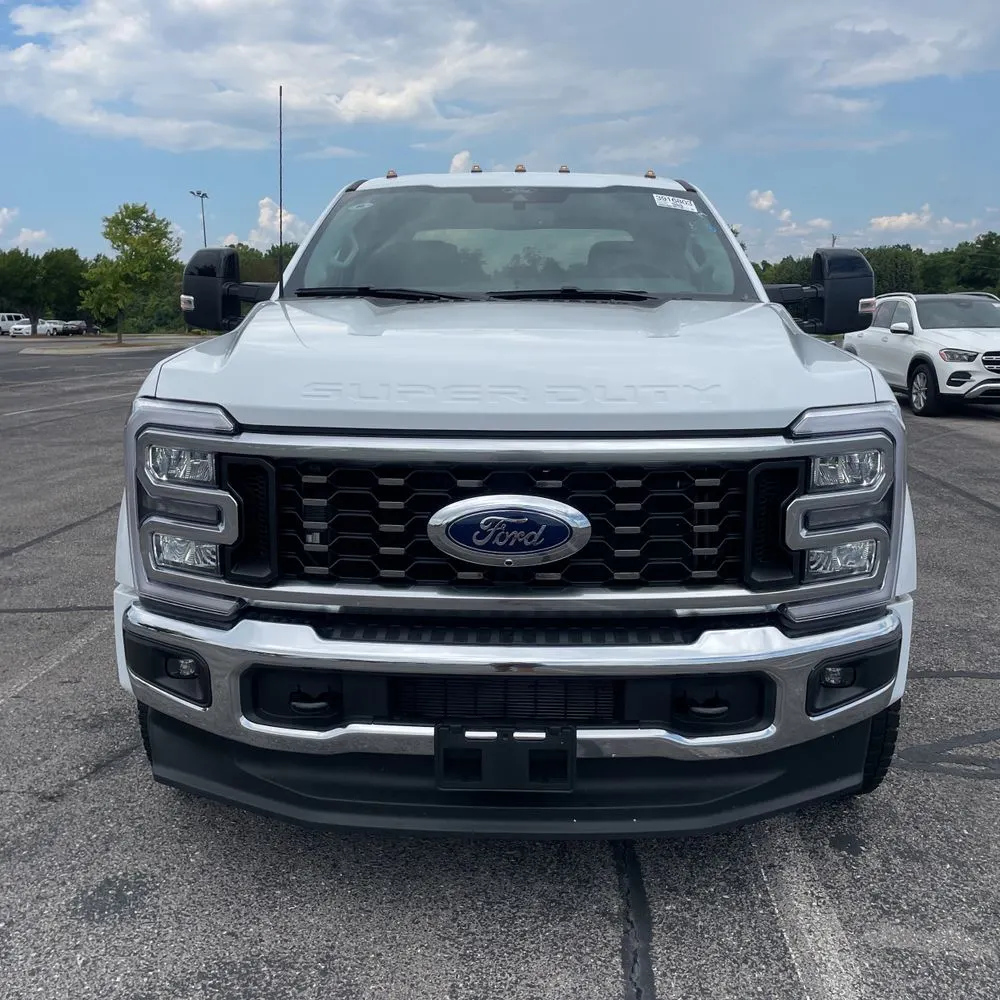 2025 Ford F-450 Super Duty Lariat