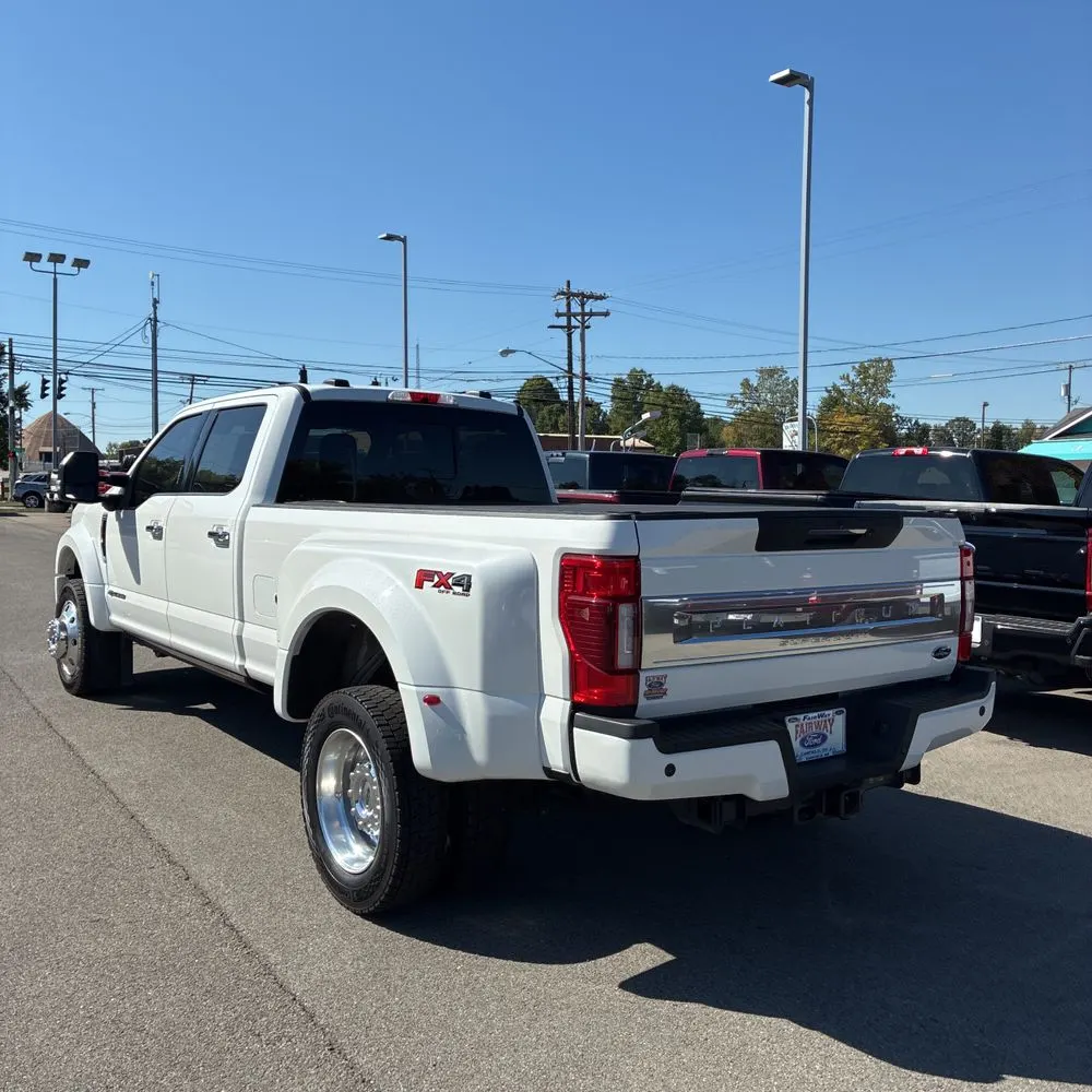 2022 Ford F-450 Super Duty Platinum