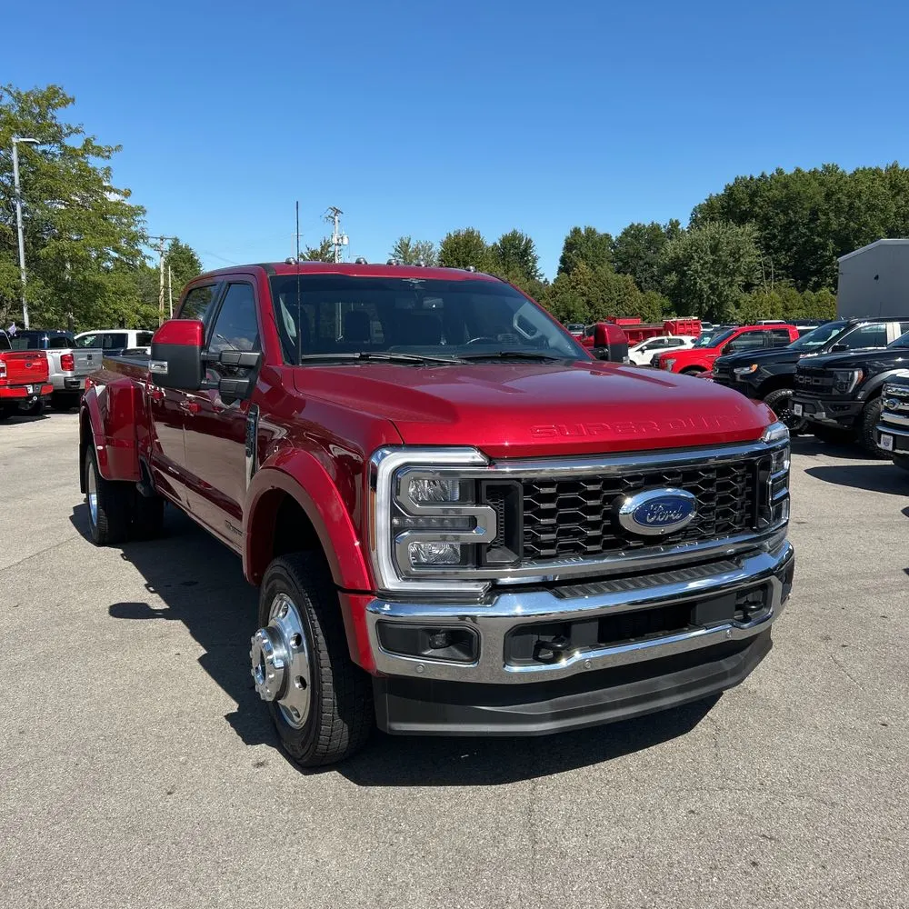 2023 Ford F-450 Super Duty Lariat