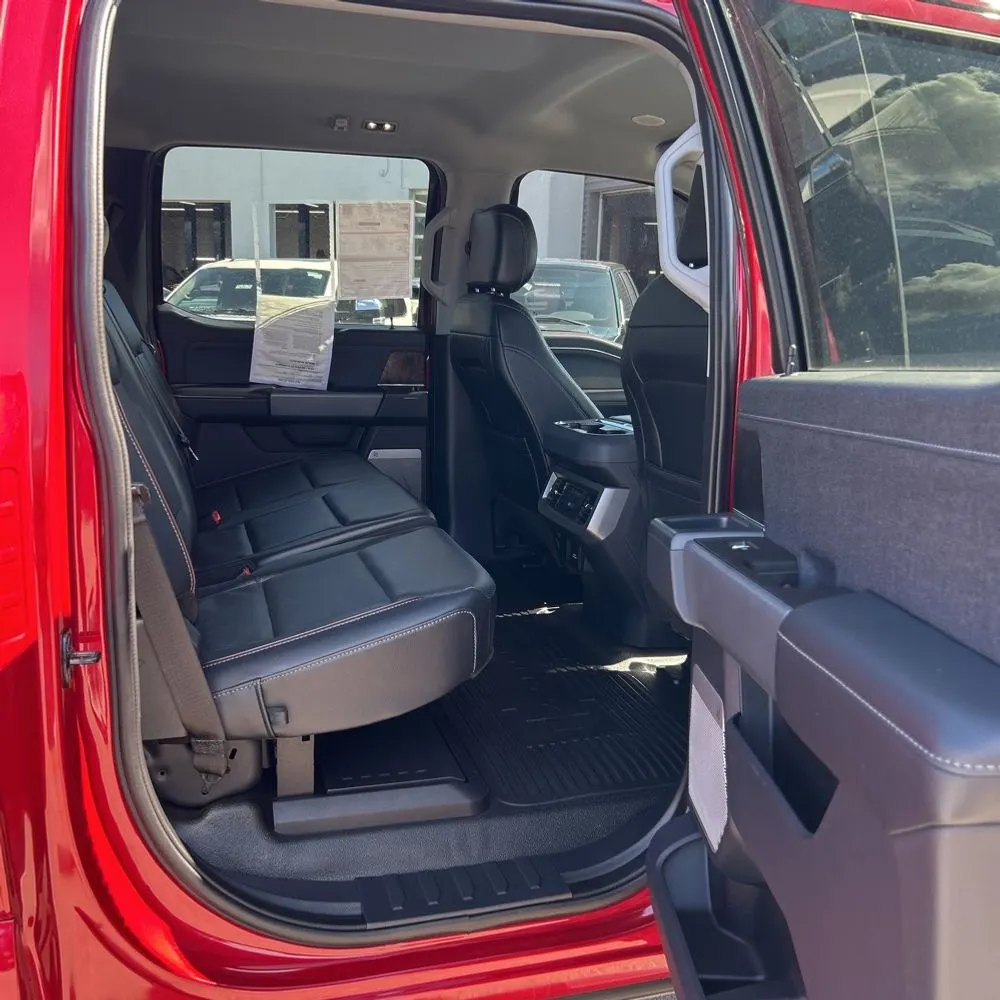 2023 Ford F-450 Super Duty Lariat