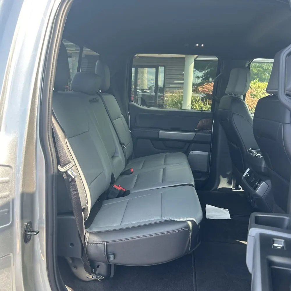 2023 Ford F-150 Lightning Lariat