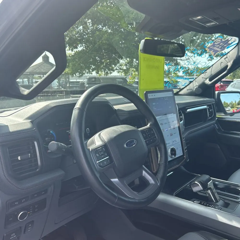 2023 Ford F-150 Lightning Lariat