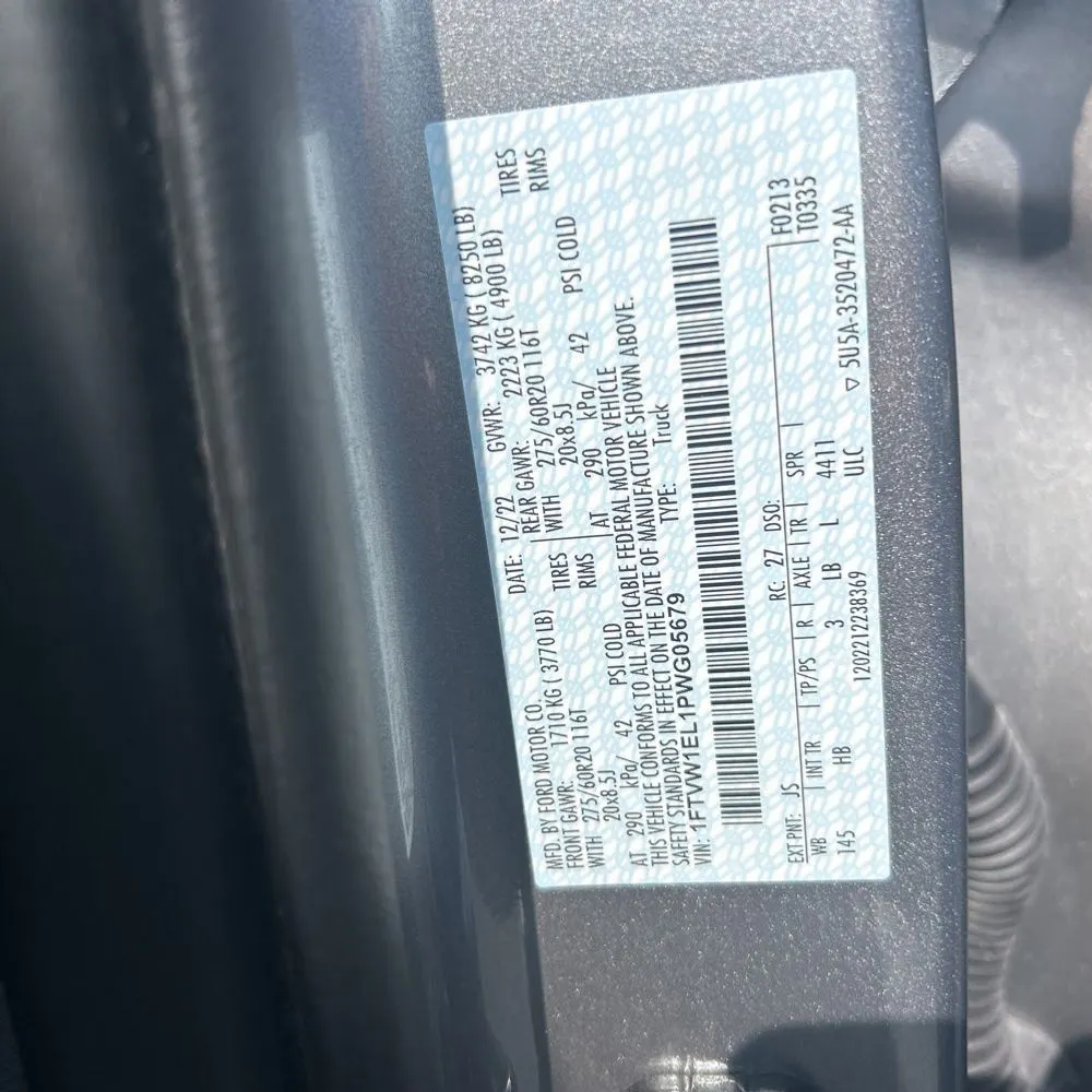 2023 Ford F-150 Lightning Lariat