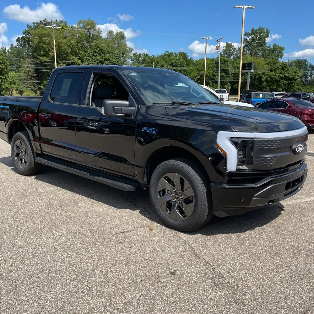 2024 Ford F-150 Lightning Flash