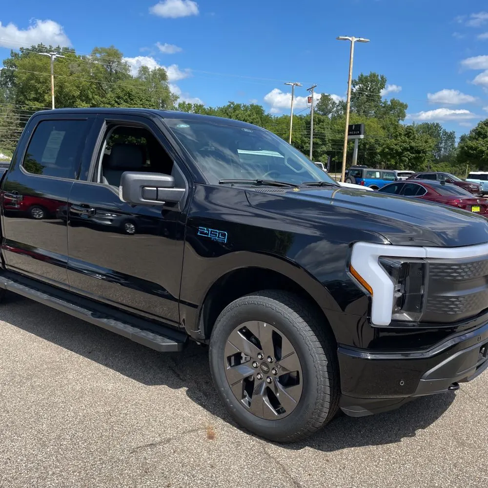 2024 Ford F-150 Lightning Flash