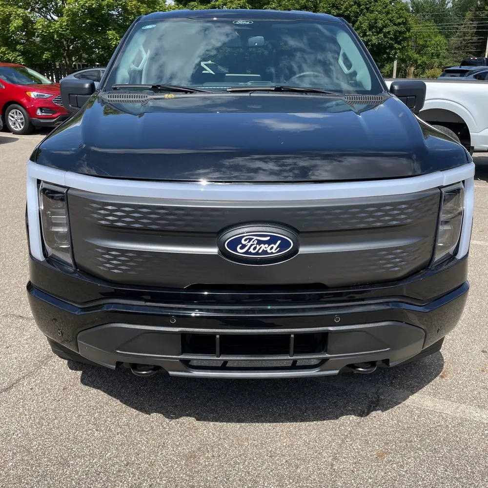2024 Ford F-150 Lightning Flash