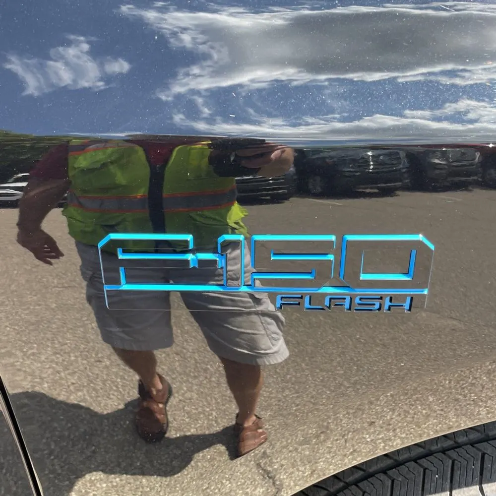 2024 Ford F-150 Lightning Flash
