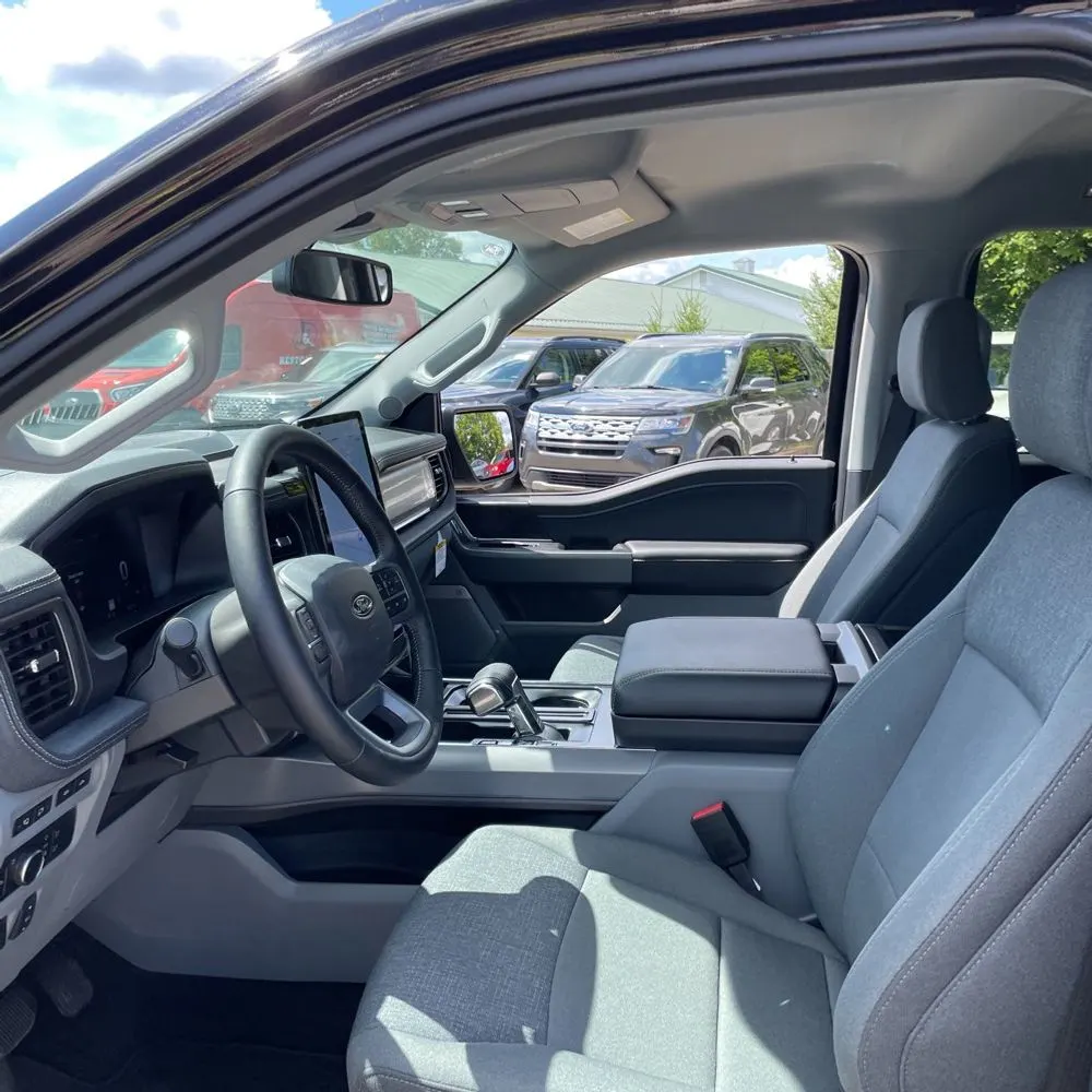 2024 Ford F-150 Lightning Flash