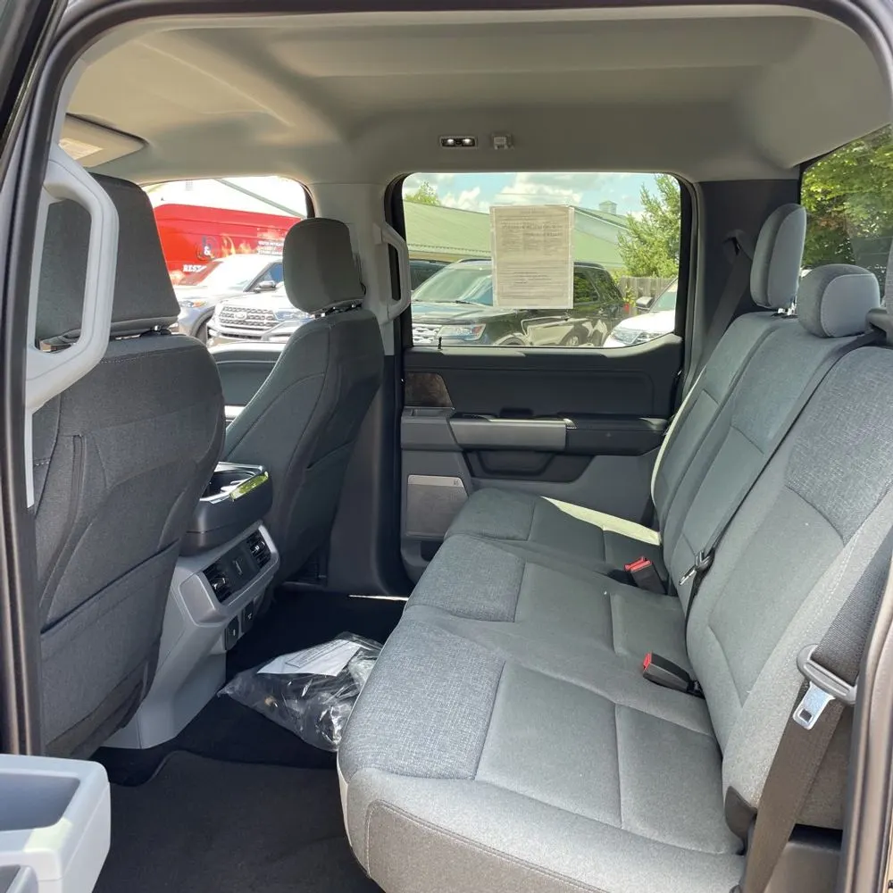 2024 Ford F-150 Lightning Flash