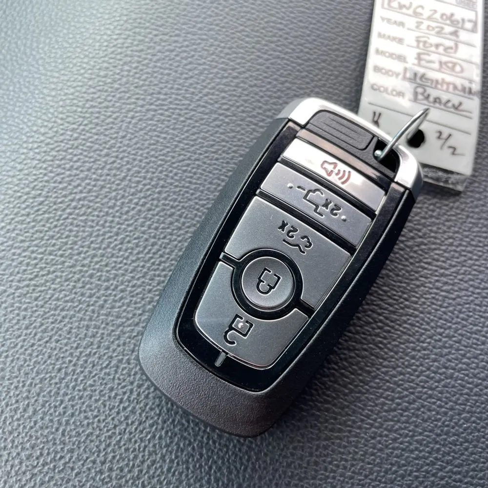 2024 Ford F-150 Lightning Flash