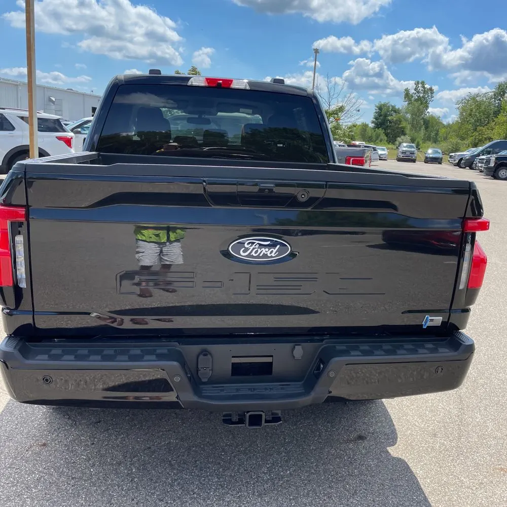 2024 Ford F-150 Lightning Flash