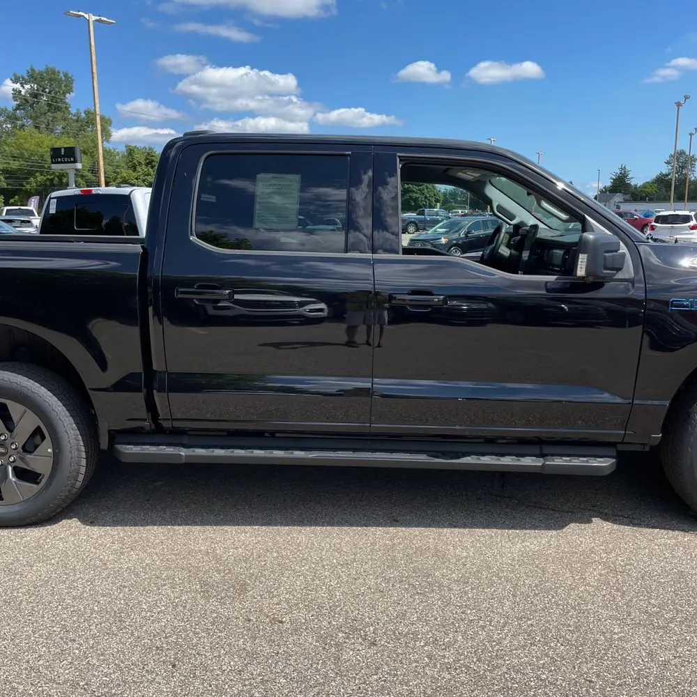 2024 Ford F-150 Lightning Flash