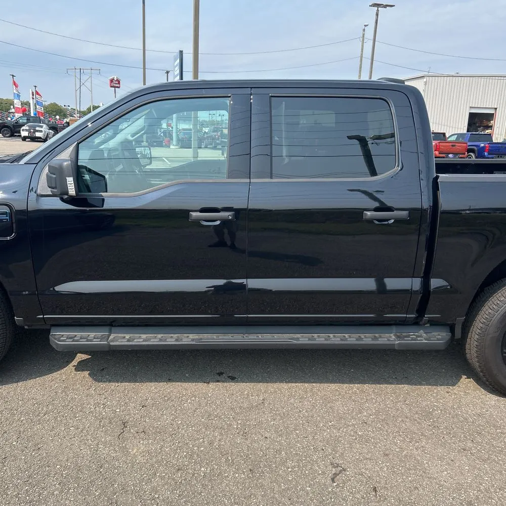 2025 Ford F-150 Lightning XLT
