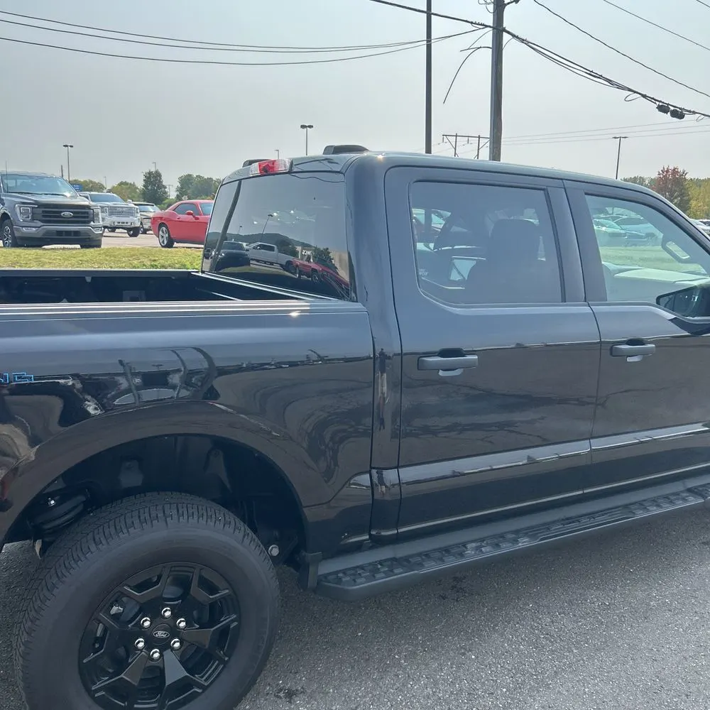 2025 Ford F-150 Lightning XLT