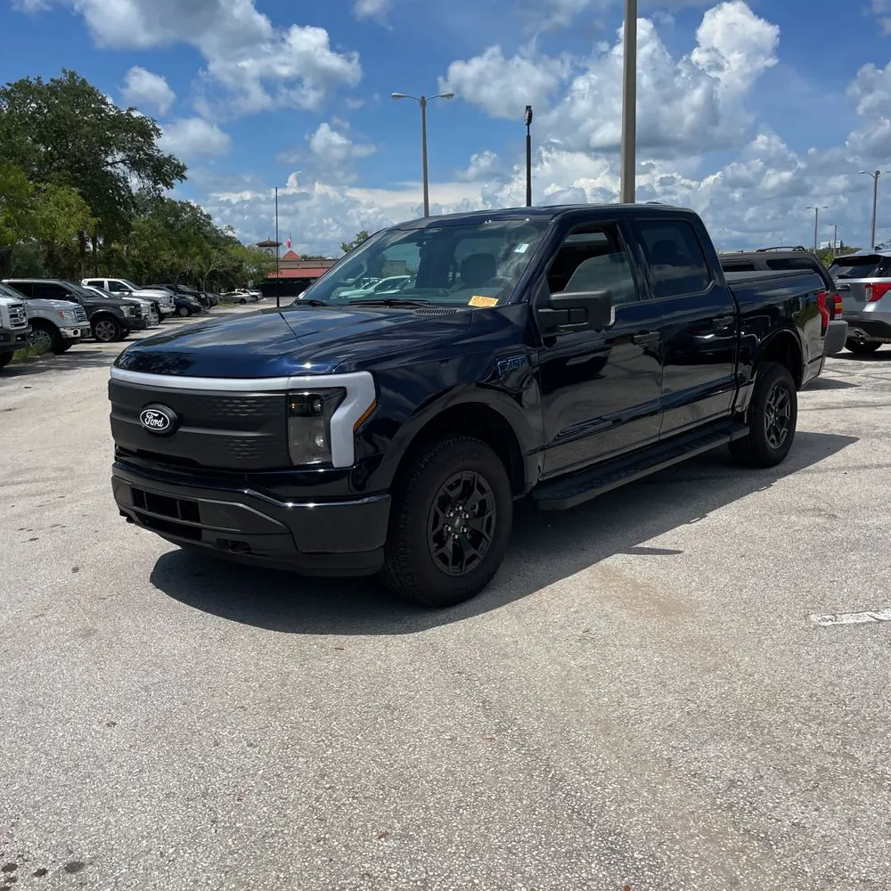 2025 Ford F-150 Lightning XLT