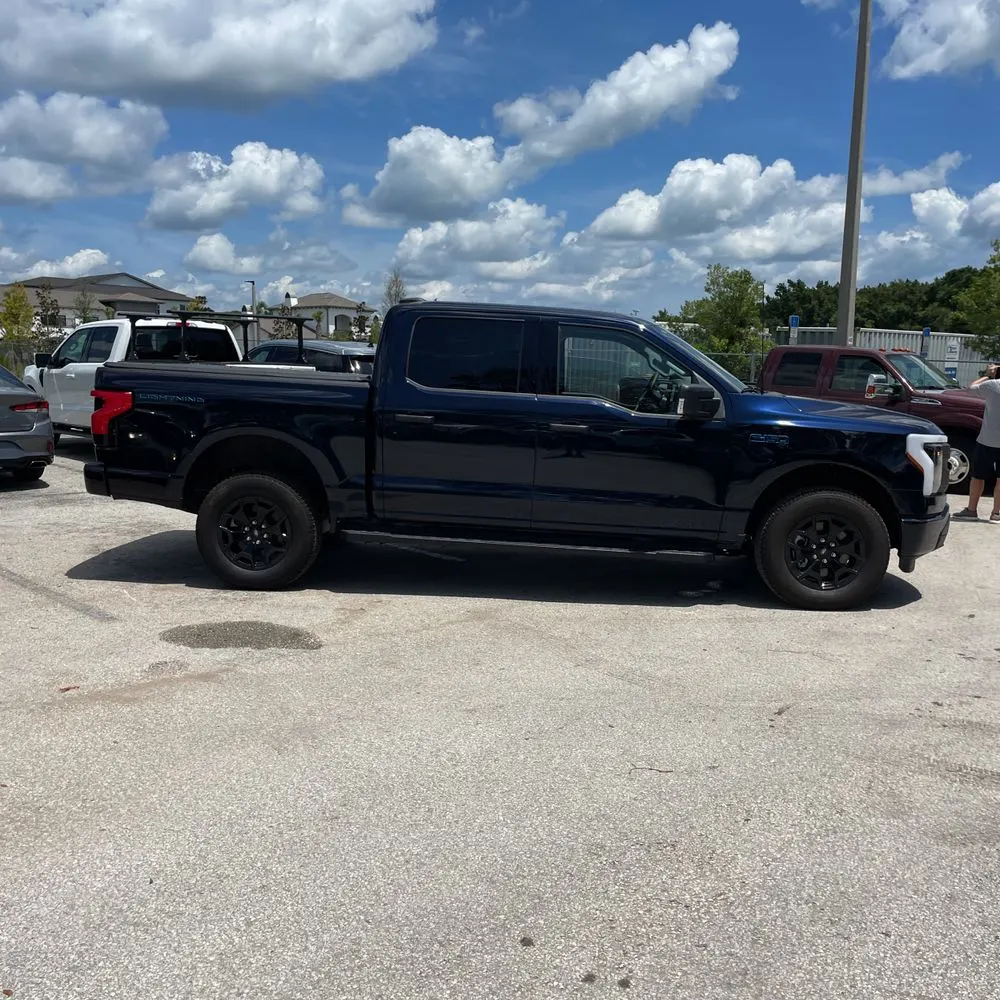 2025 Ford F-150 Lightning XLT
