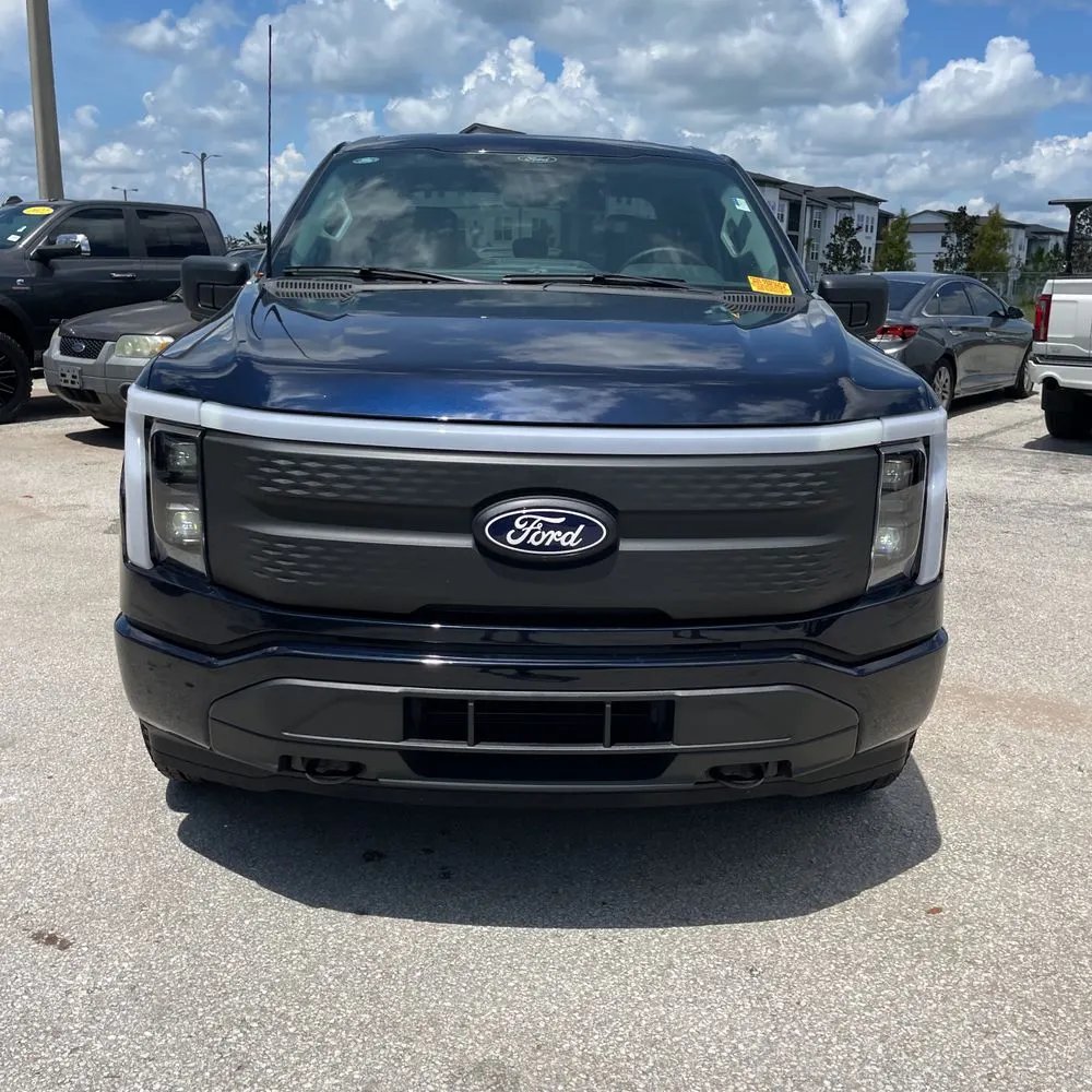 2025 Ford F-150 Lightning XLT