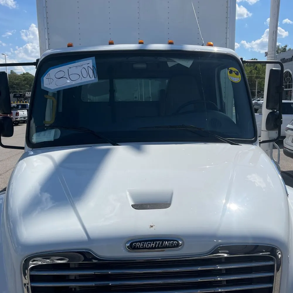 2024 Freightliner M2 106