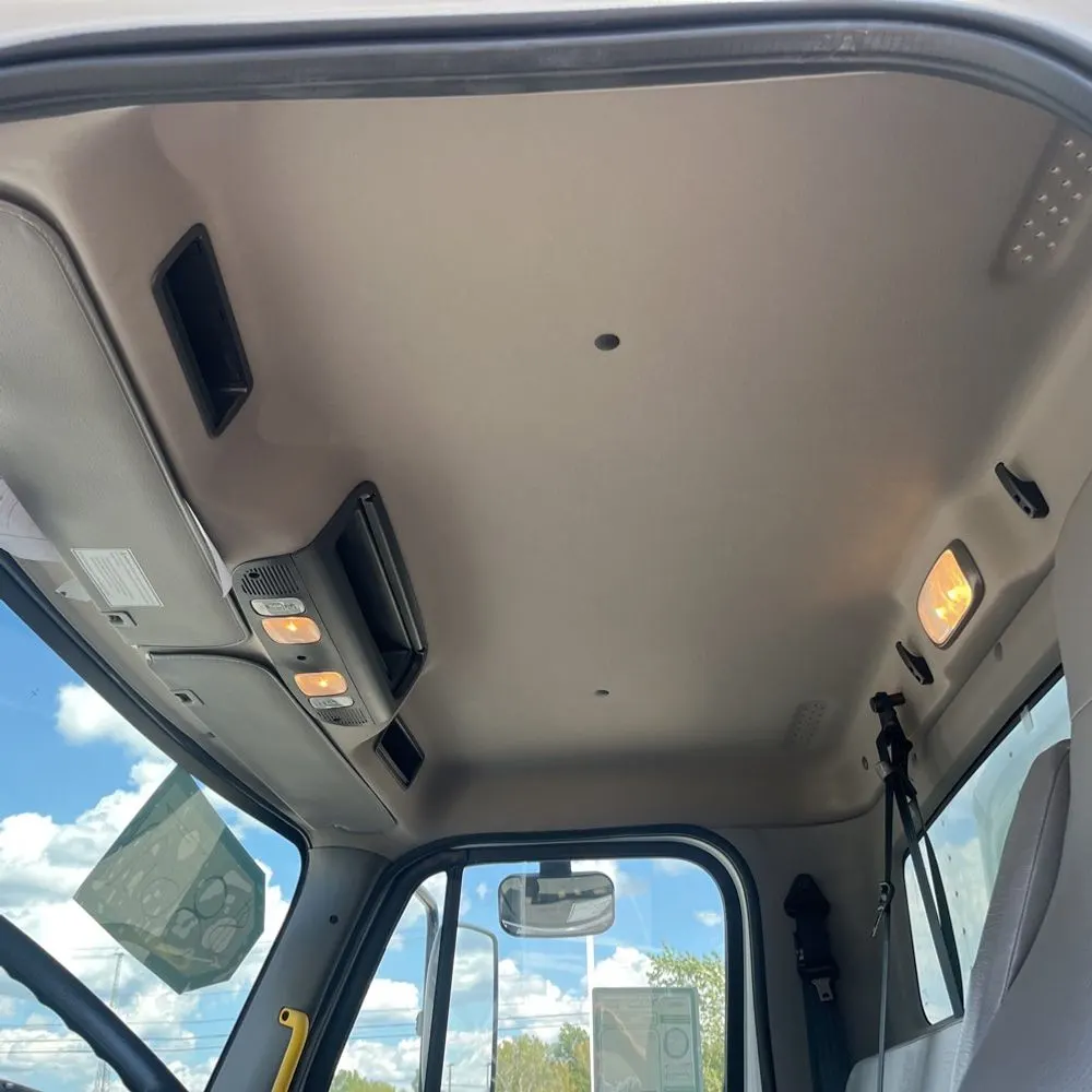 2024 Freightliner M2 106