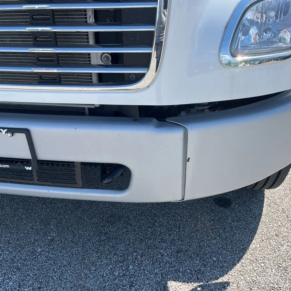 2024 Freightliner M2 106