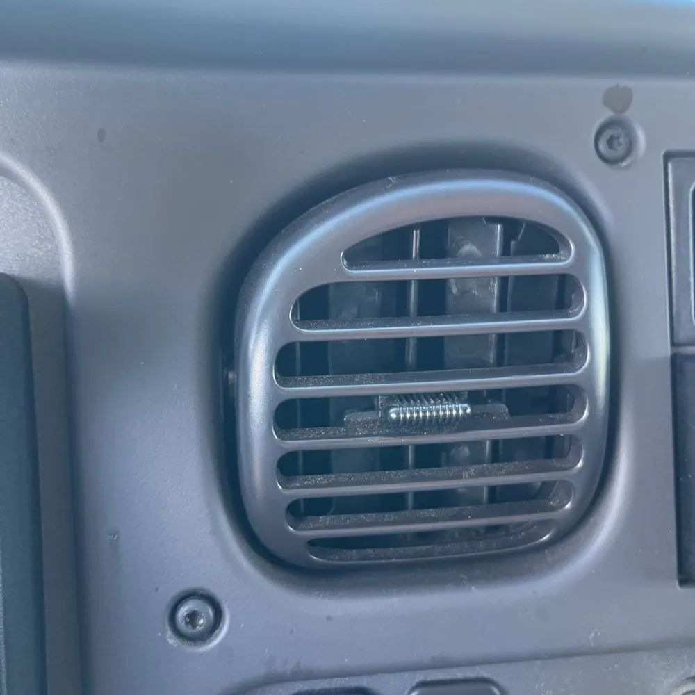 2024 Freightliner M2 106