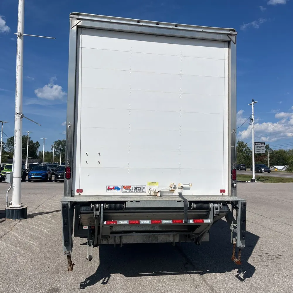 2024 Freightliner M2 106