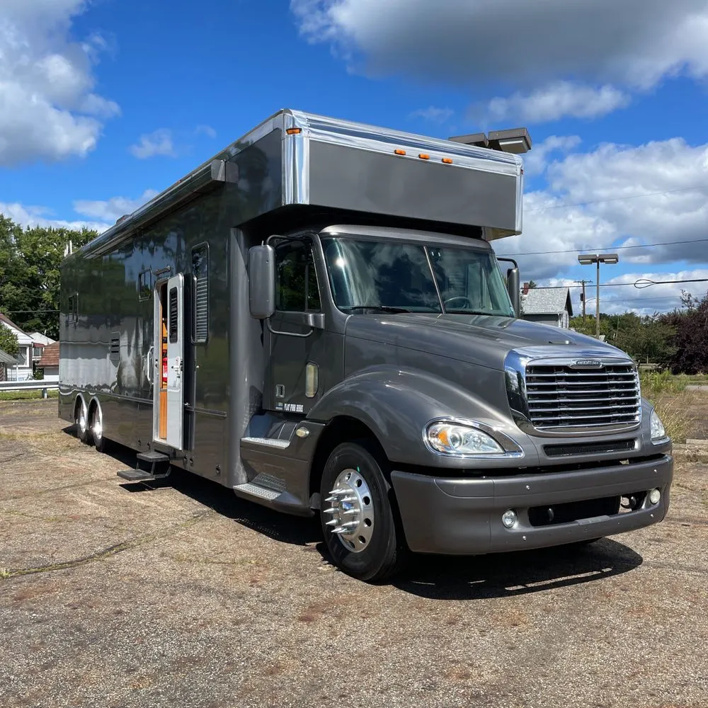 2006 Freightliner Commercial CL12064S 120"BBC Conv Cab SBA Truck 6X4