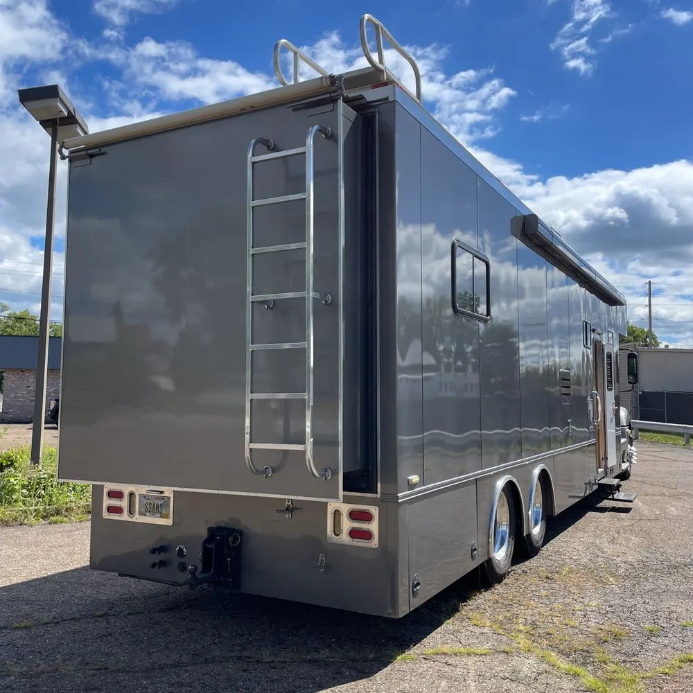 2006 Freightliner Commercial CL12064S 120"BBC Conv Cab SBA Truck 6X4